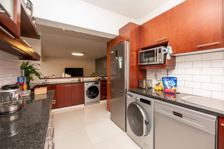 To Let 2 Bedroom Property for Rent in Three Anchor Bay Western Cape